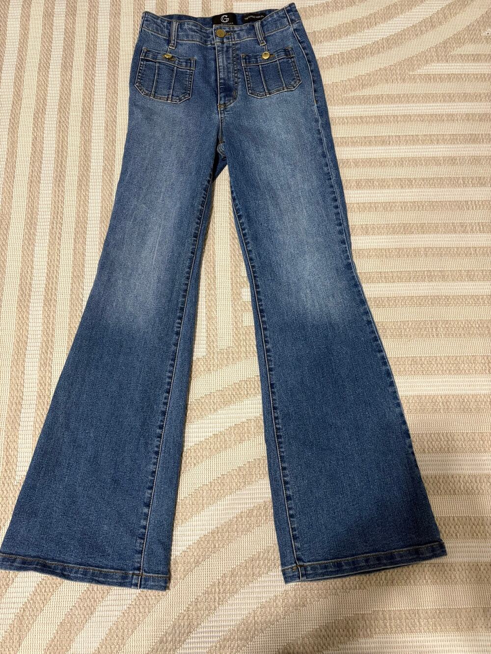 Y2K By Giuliana Size 4 Flare The Classic Wide Leg Blue Denim Festival Jeans